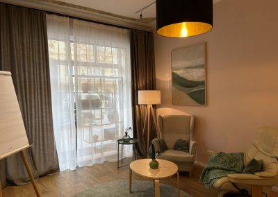 C54BF75A-4575-4B20-9DF4-167E977D2A57_1_105_c